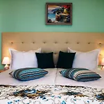 Apartmán Sea Port Celebrity - Lets4holiday *