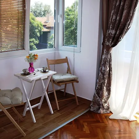 Apartament Sea Port Celebrity - Lets4holiday *